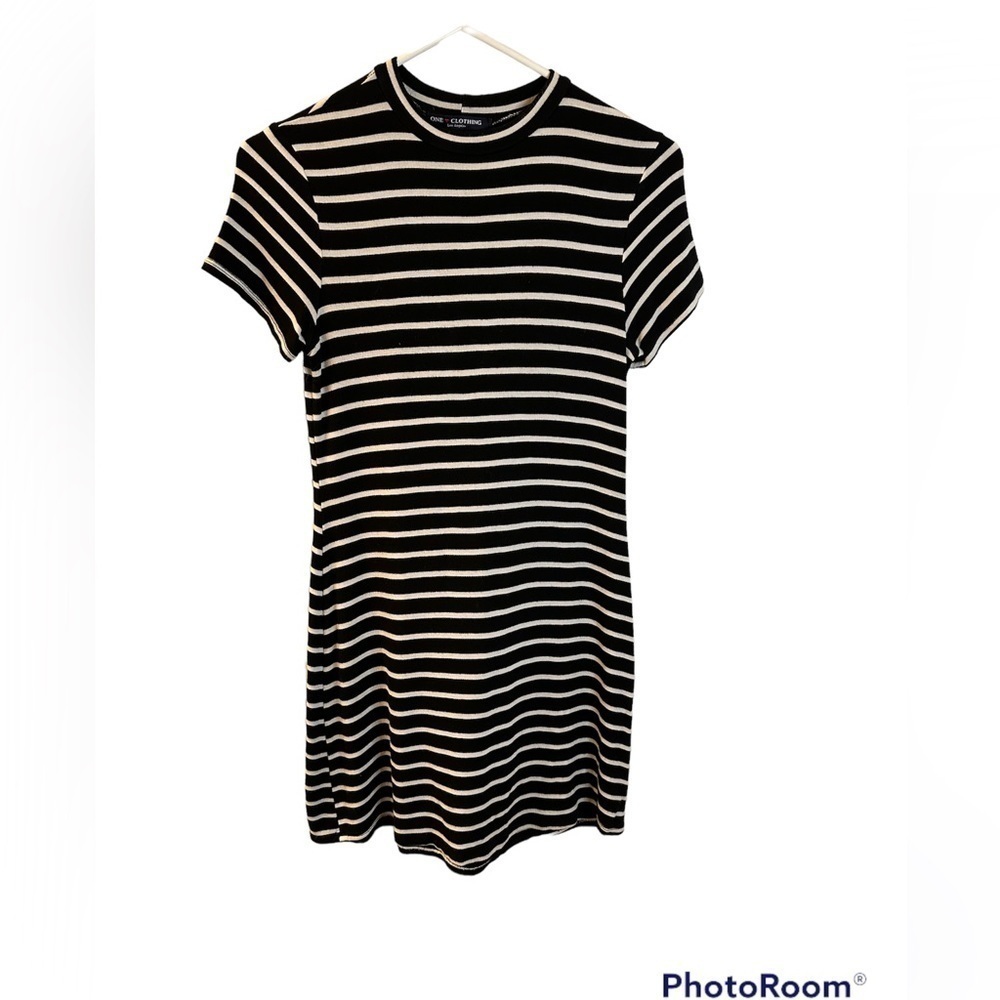 One Clothing Stripped Dress Size Large